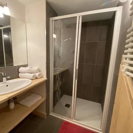 Familial Spacieux Et Lumineux A 5 Min Du Centre, Avec Balcon, Wi-fi, Proche Des Pistes - Fr-1-342-312